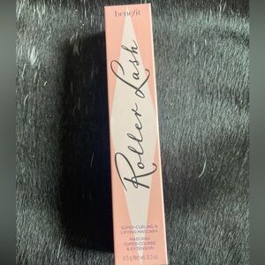 Benefit EM01 Lash Curling &‎ Lifting Mascara - 0.3oz Black
